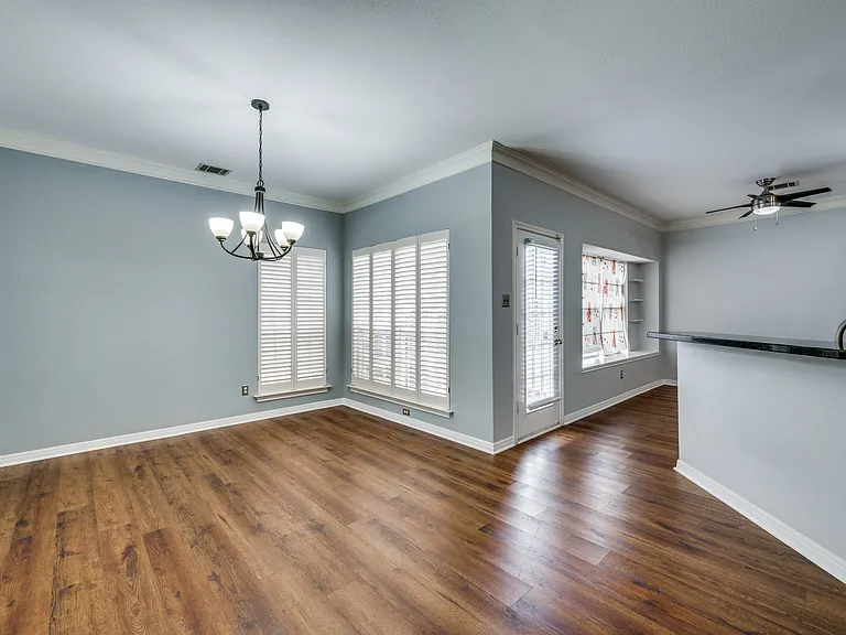 804 Santa Fe Trl — Photo 11