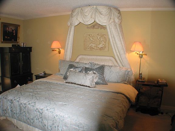5th image of 402 Lodge Dr