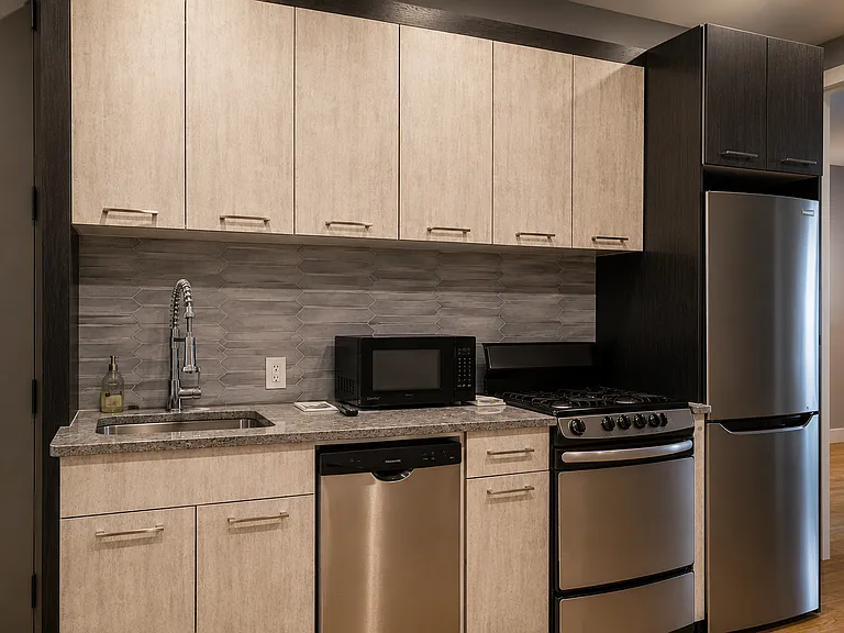 26 Ditmars St #3 — Photo 2