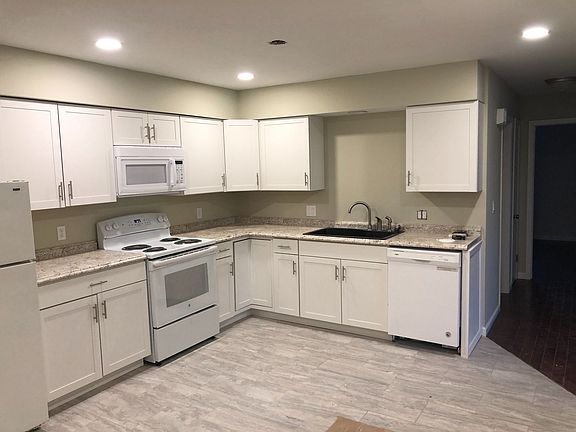 5th image of 101 W Jones St APT 5