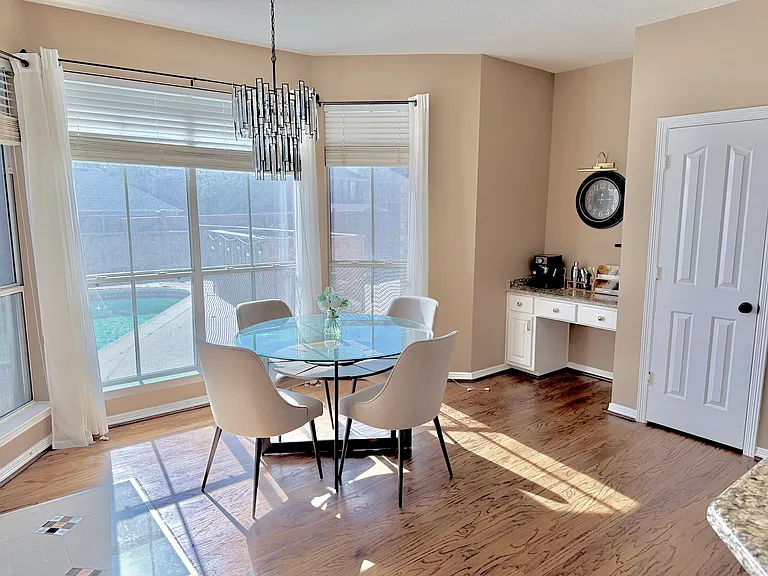 8902 Watersway Dr — Photo 20