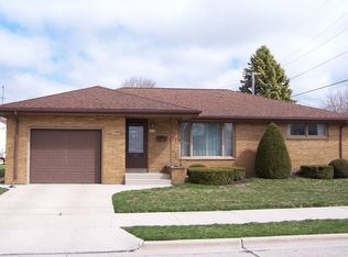 1218 Humboldt Ave, Sheboygan, WI 53081