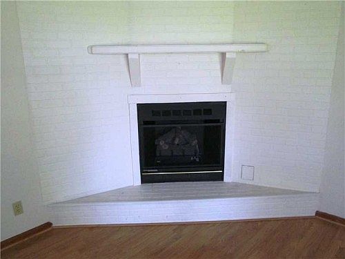 4th image of 1624 E Main St
