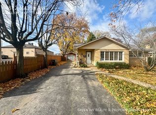 8812 Major Ave, Morton Grove, IL 60053