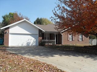 252 S Holloway Ct, Springfield, MO 65802