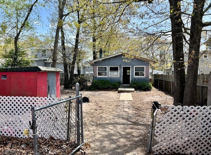 1st image of 615 Barnegat Ave