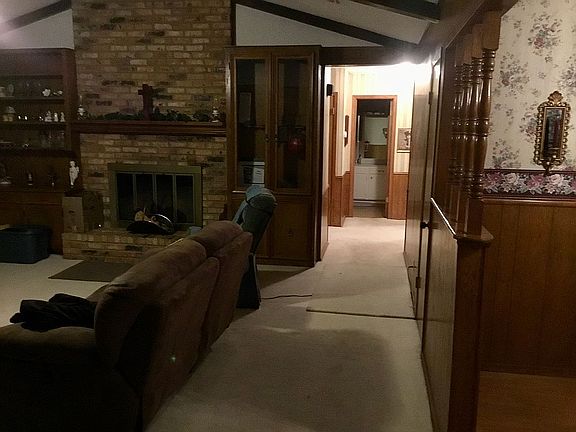5th image of 302 Forest South Dr