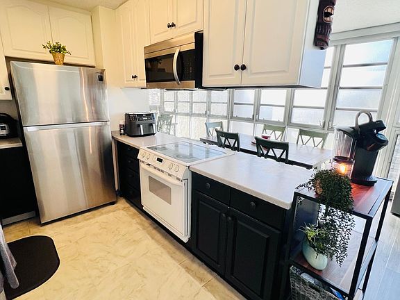 5th image of 757 Kinalau Pl APT 1003