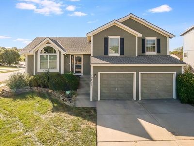 10700 N Holmes St, Kansas City, MO, 64155