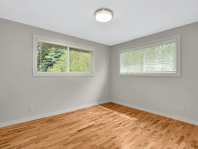 8003 NE 128th St — Photo 10