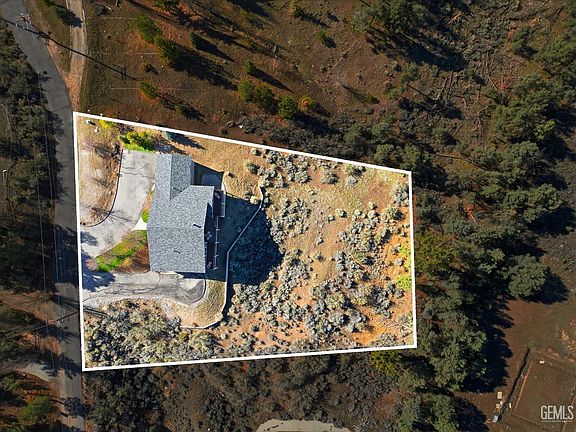 5th image of 9401 Whispering Pines Rd