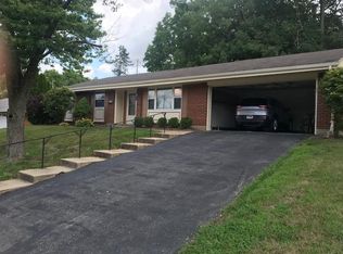 6280 Pine Cone Dr, Dayton, OH 45449