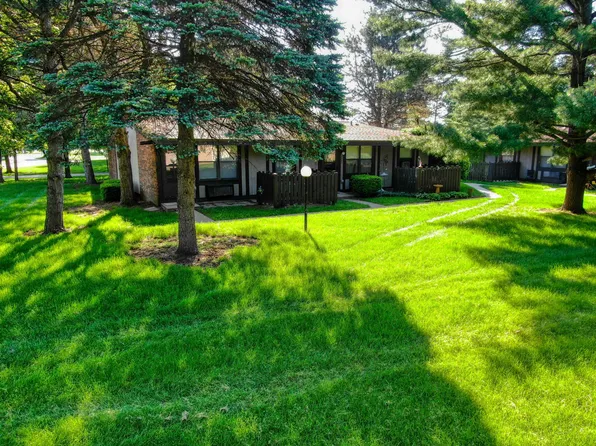 Clayborne Flatz, 4651 Clayborne Dr, Kalamazoo, MI 49009