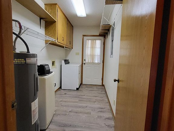 5th image of 410 Nimitz Cir