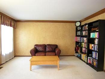 3rd image of 9560 Ambleside Dr