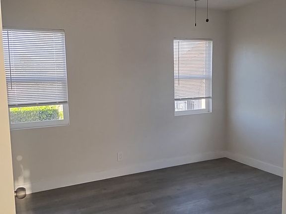 4th image of 4516-4522 1/2 S Normandie Ave #4518-3/4