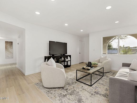 5th image of 843 N JAY Street