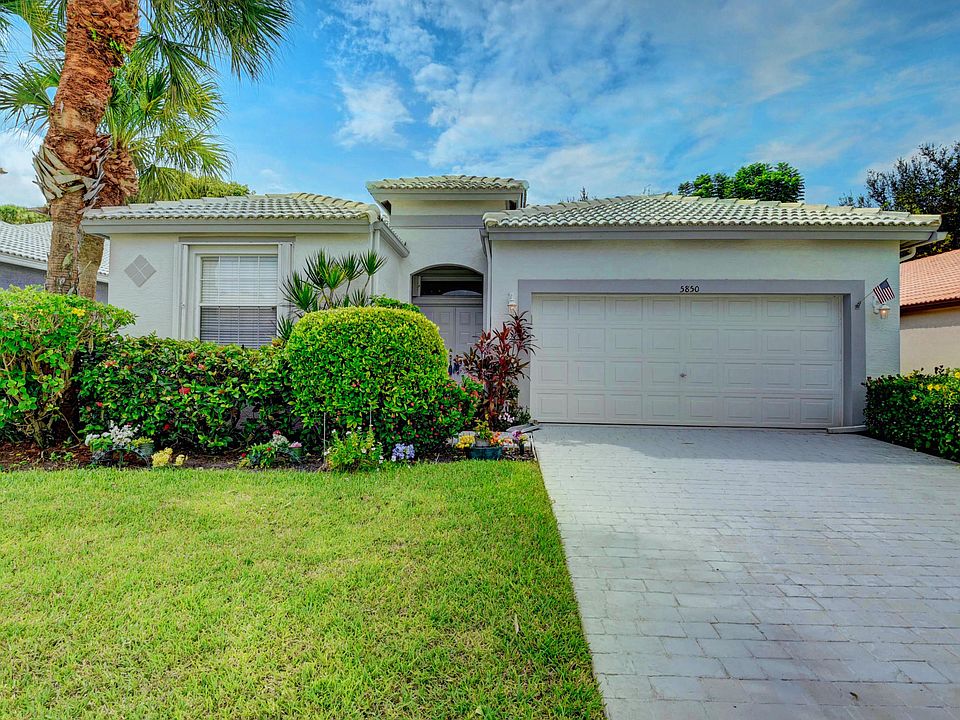 Home For Sale In Majestic Isles