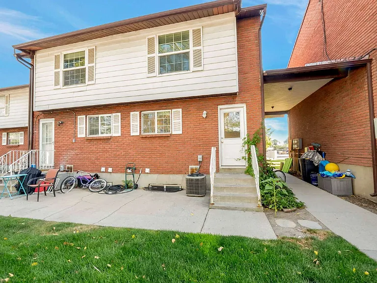 8754 S 620 E — Photo 14