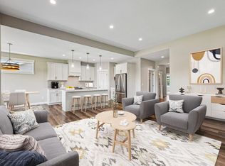 12580 Masters Ln, Lindstrom, MN 55045