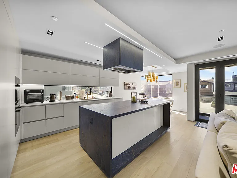 1500 Ocean Dr — Photo 25