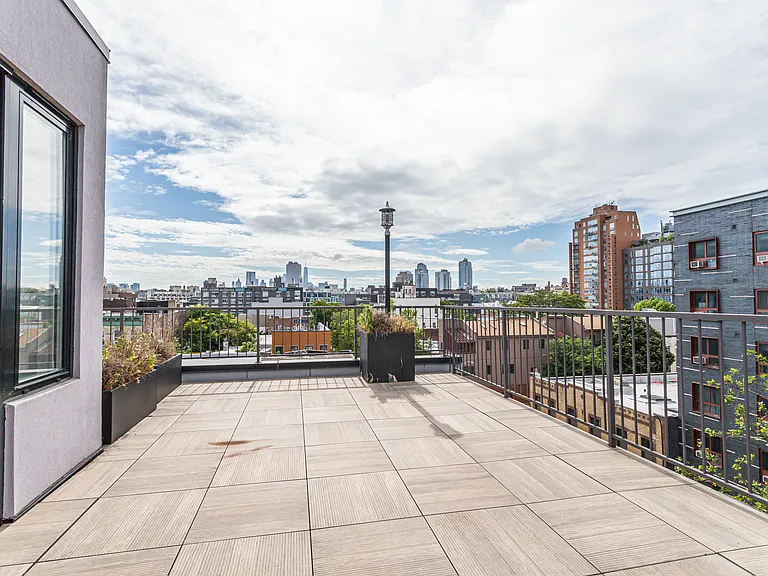 56 Frost St #1F — Photo 9
