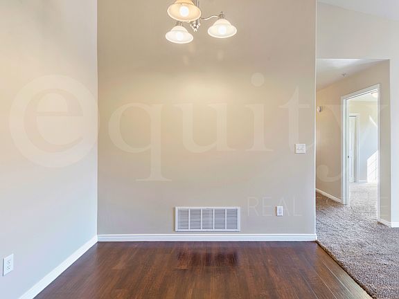5th image of 1661 W Westbury Way #J