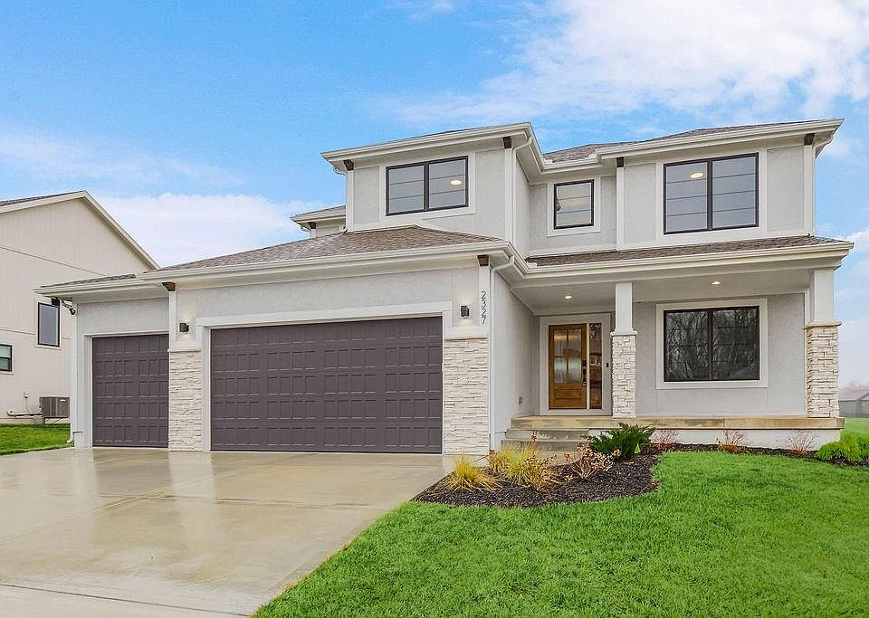 1st image of 2327 Fishing Ln
