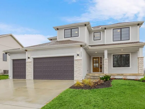 2327 Fishing Ln, Kearney, MO 64060