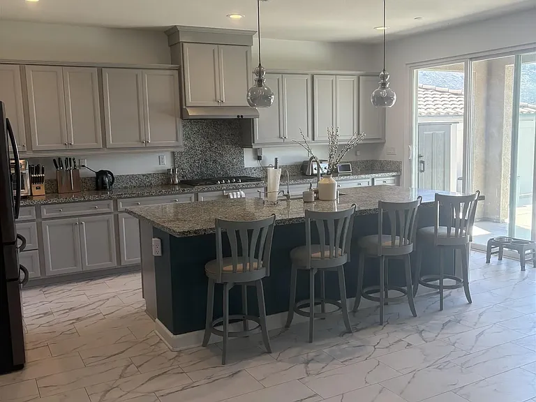 4633 Quiet Hills Ln — Photo 2