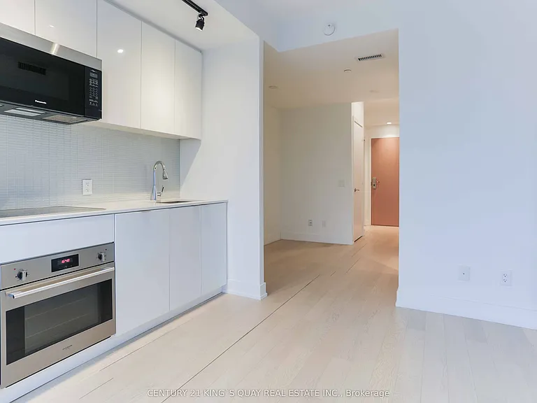 7 Grenville St #2608 — Photo 7