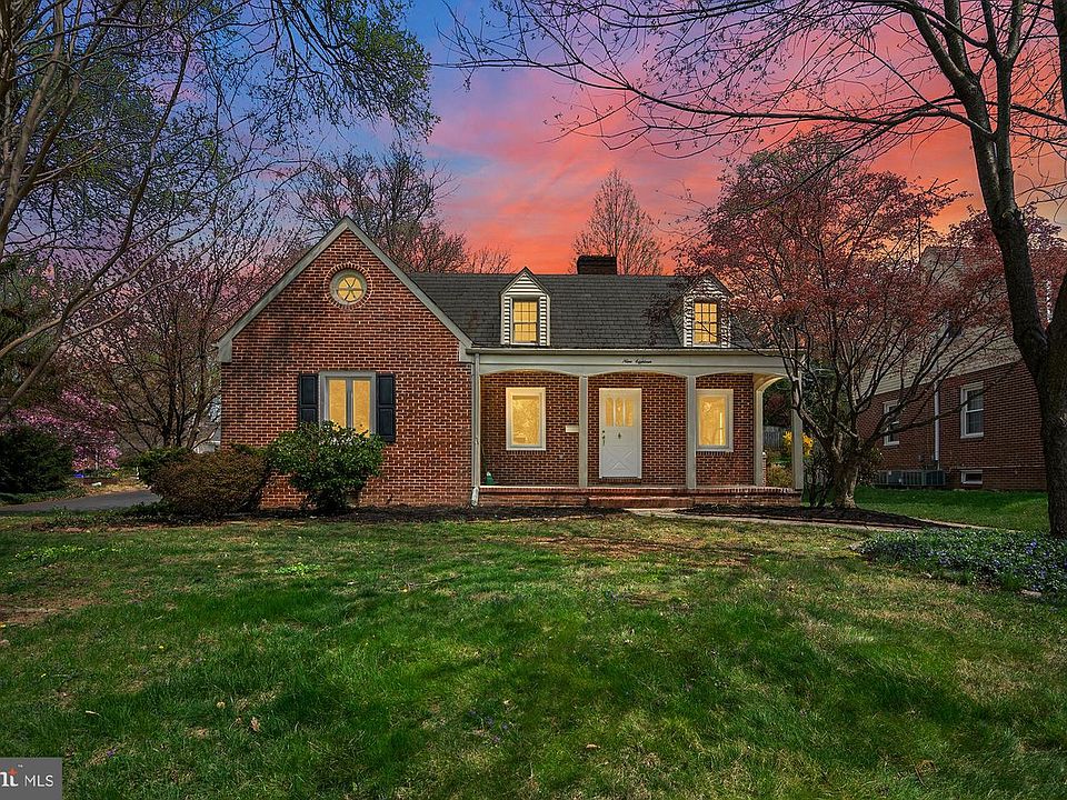 1st image of 918 Weatherbee Rd