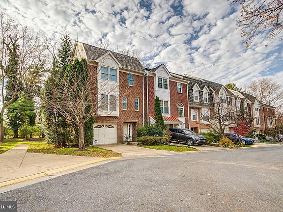 2nd image of 5912 Edson Ln