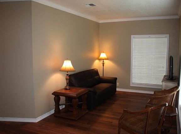 2nd image of 118 Woodcrest St