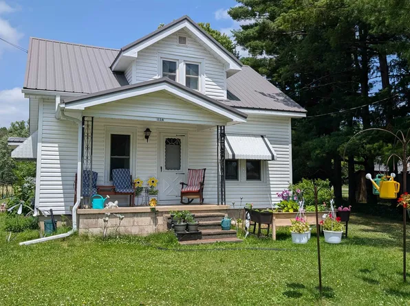 114 W Pioneer Park Rd, Westfield, WI 53964