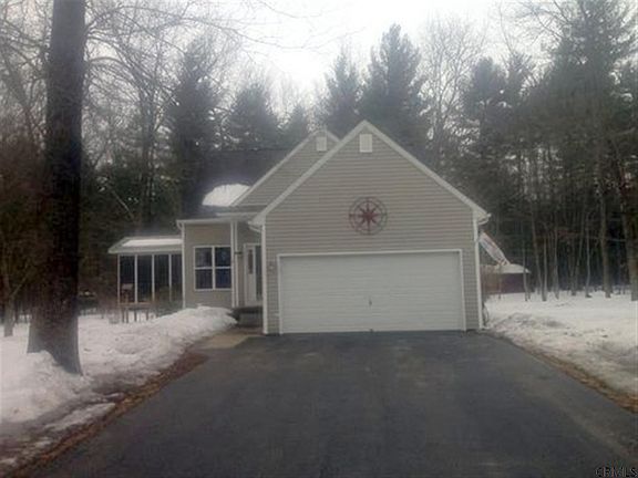 2nd image of 19 Stevens Ct