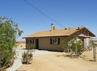 221 Mallow Rd, Landers, CA 92285