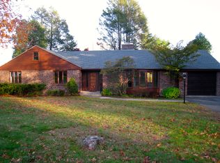 120 Selden Hill Dr, West Hartford, CT 06107