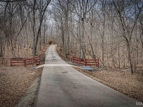 107 Wild Horse Rd, Farmington, MO 63640