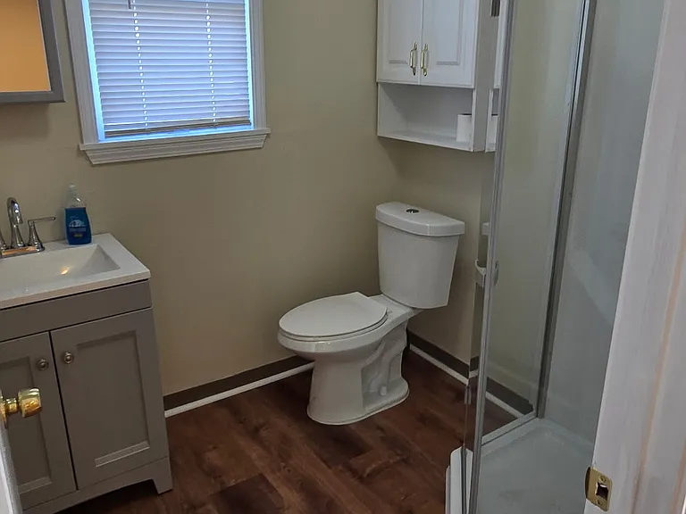2902 Pine Ave #1B — Photo 10