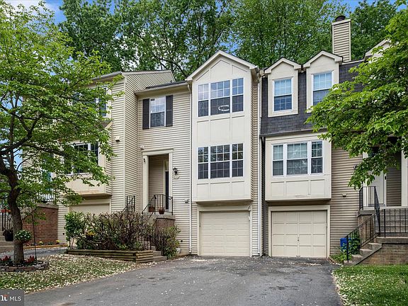2nd image of 52 Cherry Bend Ct