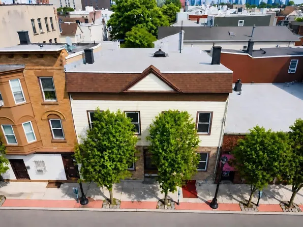 4108 New York Ave, Union City, NJ 07087