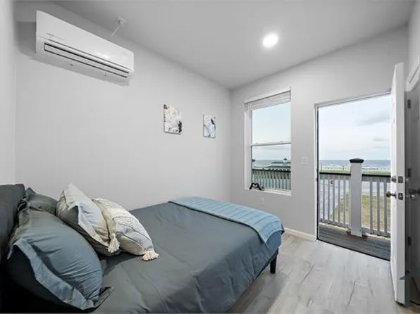 801 Avenue K, Galveston, TX 77550