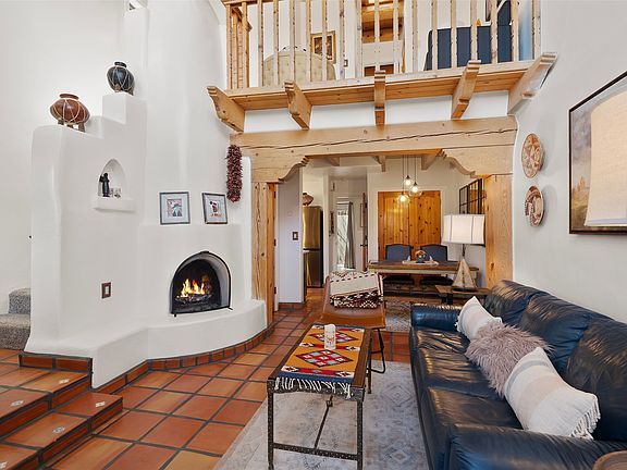 3rd image of 624 Galisteo St APT 10