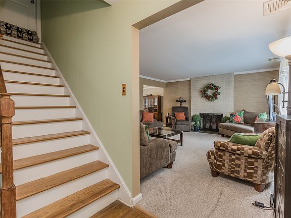 5th image of 234 Whitehall Blvd