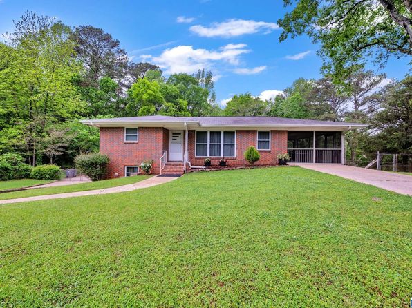 3012 Watts Dr, Gardendale, AL 35071