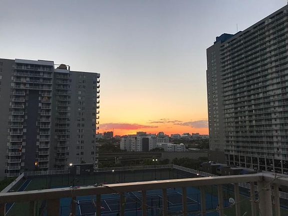 3rd image of 800 N Miami Ave APT 1010