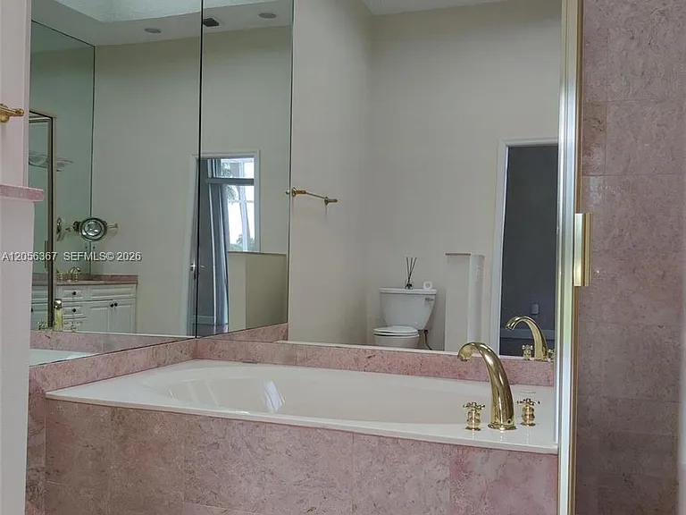 17276 Bermuda Village Dr #17276 — Photo 38