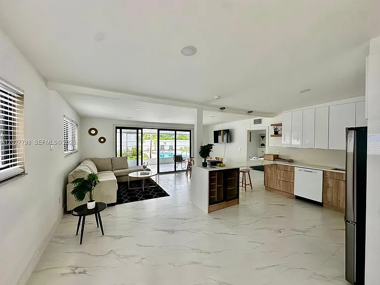 415 NW 133rd St — Photo 31