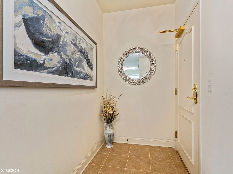 One Itasca Place Condominiums Apartment Rentals Itasca, IL Zillow